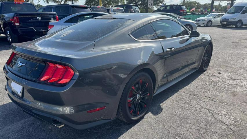 2018 Ford Mustang EcoBoost photo 8