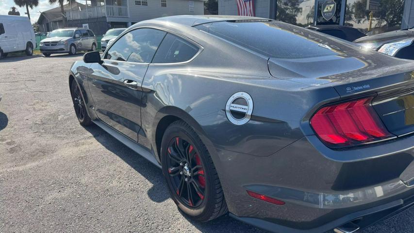 2018 Ford Mustang EcoBoost photo 6