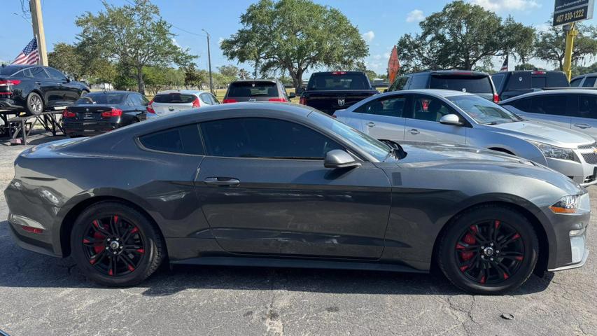 2018 Ford Mustang EcoBoost photo 10