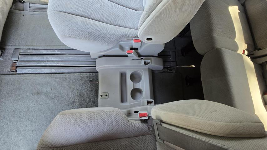 2011 Toyota Sienna LE photo 18