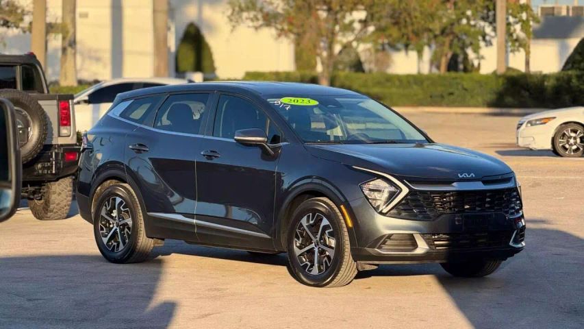 Used 2023 Kia Sportage EX with VIN 5XYK33AF1PG029628 for sale in West Palm Beach, FL