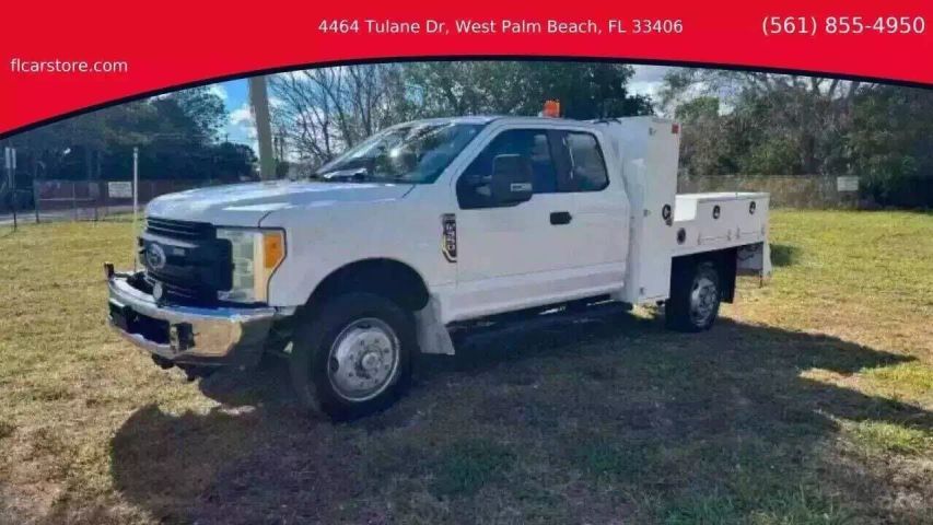 Used 2017 Ford F-350 Super Duty XL with VIN 1FD7X3B68HEC56670 for sale in West Palm Beach, FL