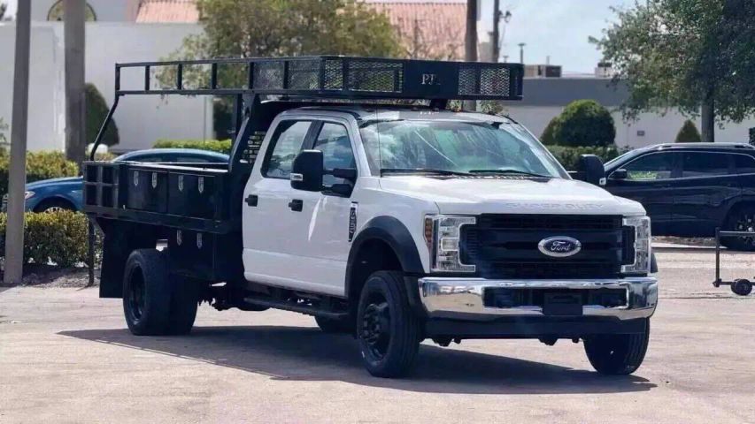 2019 Ford F-550 Super Duty Chassis Cab XL's photo