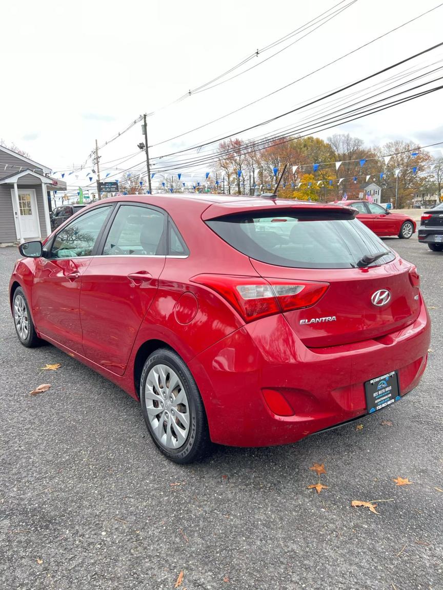 2017 Hyundai Elantra GT GT photo 5