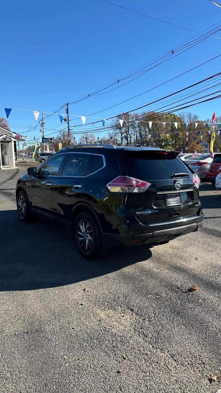 2015 Nissan Rogue SL photo 5