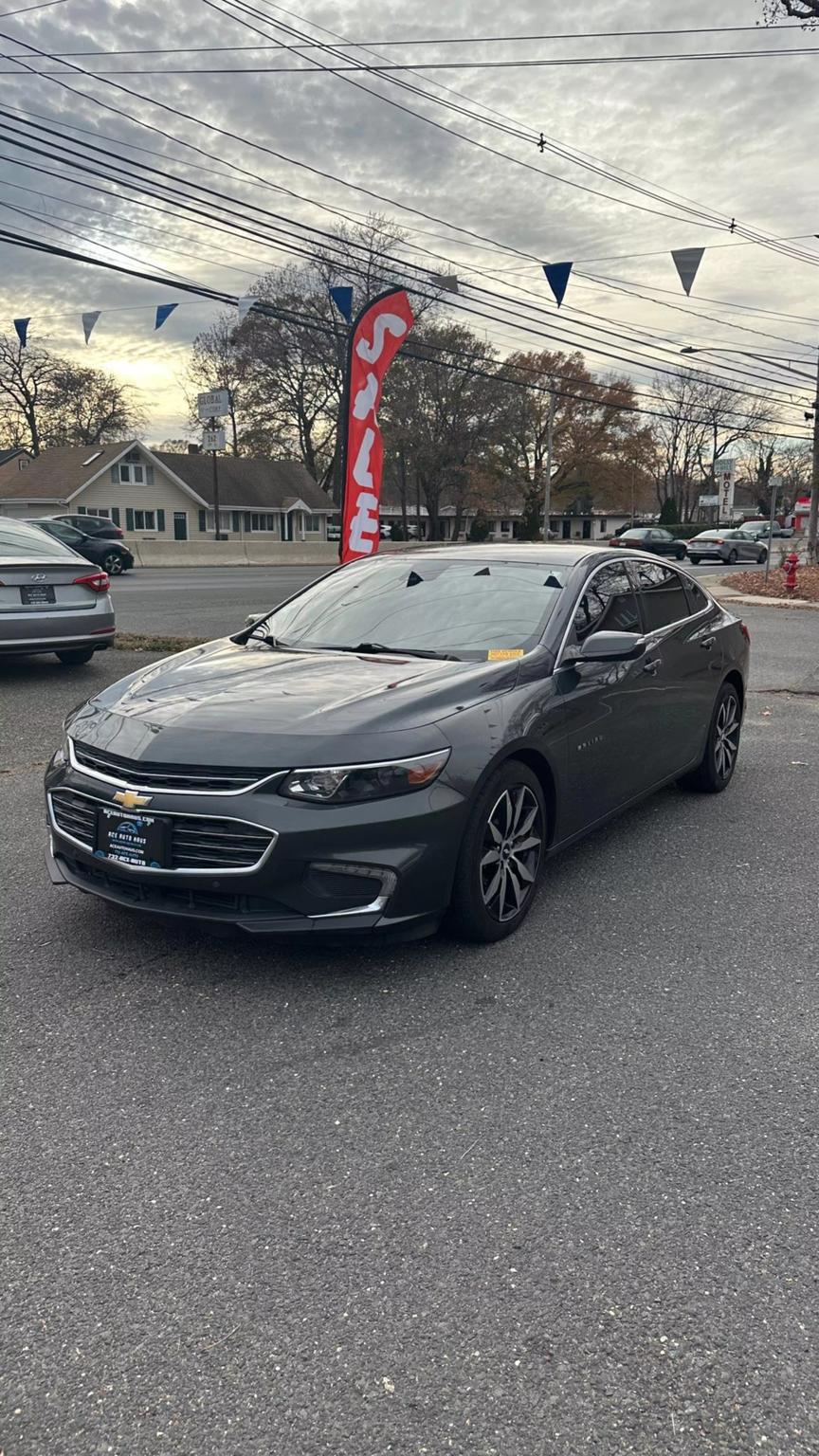 2016 Chevrolet Malibu 2LT photo 3